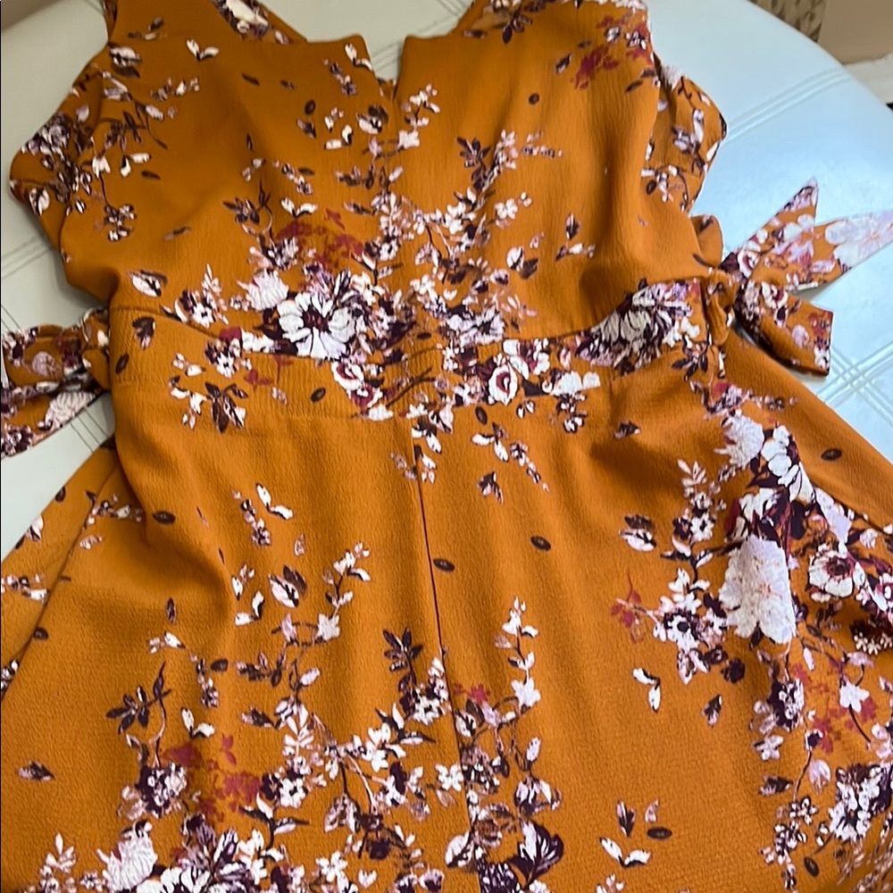 Floral V-Neck Jumpsuit sz L like new
